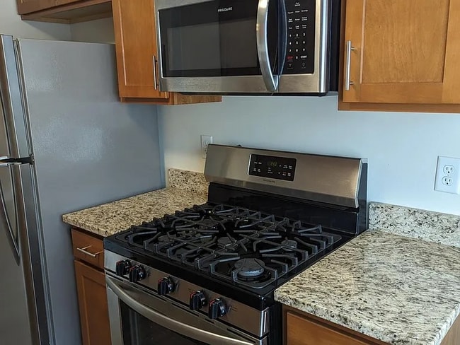 property at 784-784 Millersport Hwy