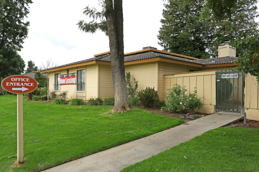 Beechwood in Fresno, CA - Building Photo