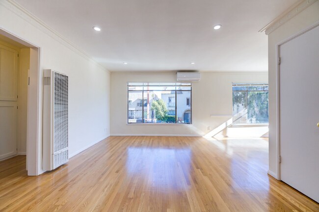 1359 Burnside Ave-Unit -Duplicate of 1365 2 in Los Angeles, CA - Building Photo - Building Photo