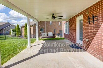 2605 Paddock Park Dr in Thompson's Station, TN - Building Photo - Building Photo
