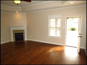 1005 Puritan Dr in Jacksonville, AR - Foto de edificio - Building Photo