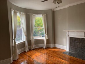 4371 Maryland Ave, Unit 2nd Floor in St. Louis, MO - Building Photo - Building Photo