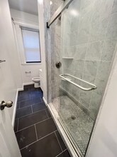 80 Peterborough St, Unit R5 in Boston, MA - Foto de edificio - Building Photo