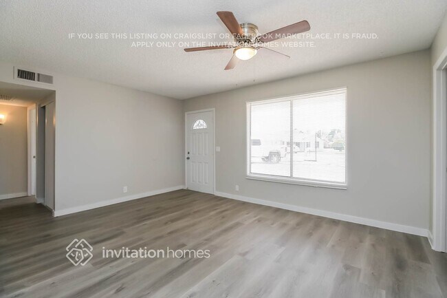 732 W Flower Ave in Mesa, AZ - Foto de edificio - Building Photo