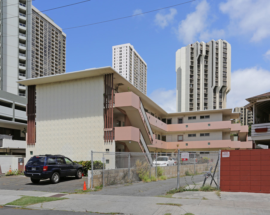 Ainakea Terrace in Honolulu, HI - Building Photo