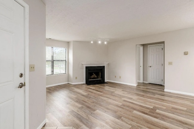 5340 Darlington Rd in Columbus, OH - Foto de edificio - Building Photo