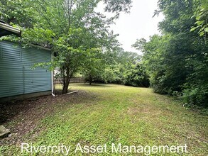 1358 Longcrest Rd in Memphis, TN - Building Photo - Building Photo