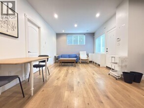 2885 W 35th Ave in Vancouver, BC - Building Photo - Building Photo