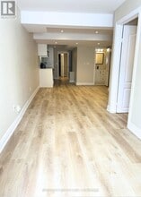 30 Oak Park Crescent in Vaughan, ON - Building Photo - Building Photo