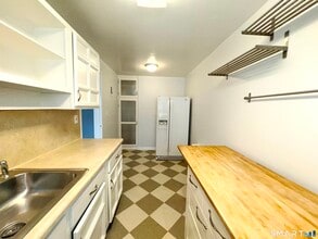 246 Seaton Rd in Stamford, CT - Building Photo - Building Photo