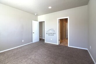8218 Cassiar Dr in Pasco, WA - Building Photo - Building Photo