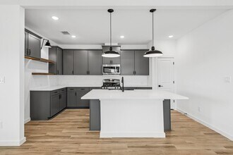 121 Knight Byu Dr in Dayton, TX - Building Photo - Building Photo