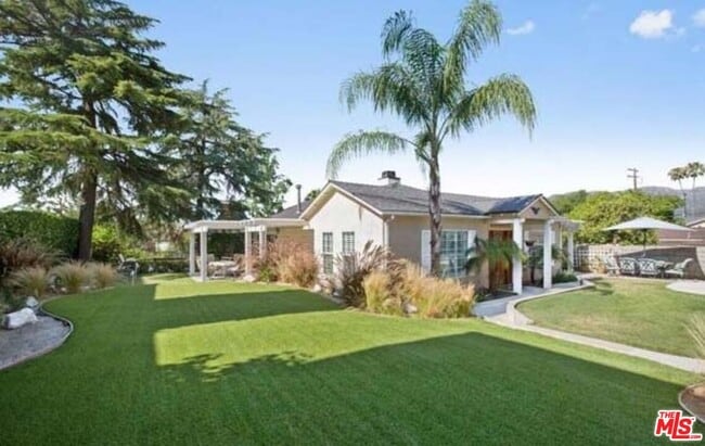 property at 2340 Caldero Ln