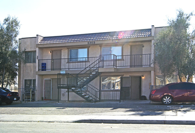 Sierra Baja in Las Vegas, NV - Foto de edificio - Building Photo