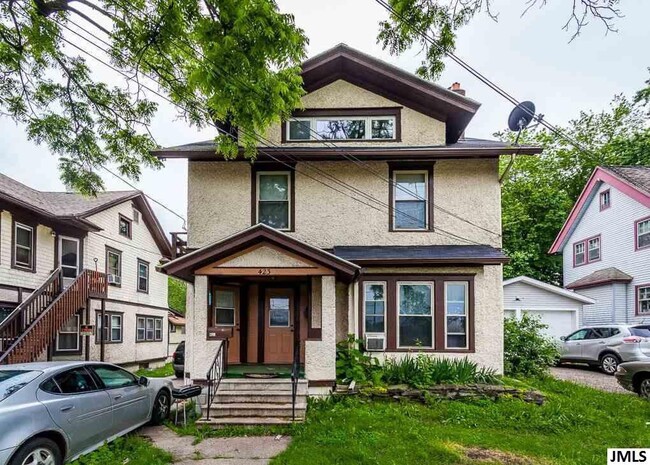 423 Steward Ave, Unit A