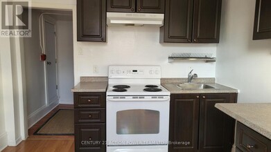 703-703 Cooper St in Ottawa, ON - Building Photo - Building Photo