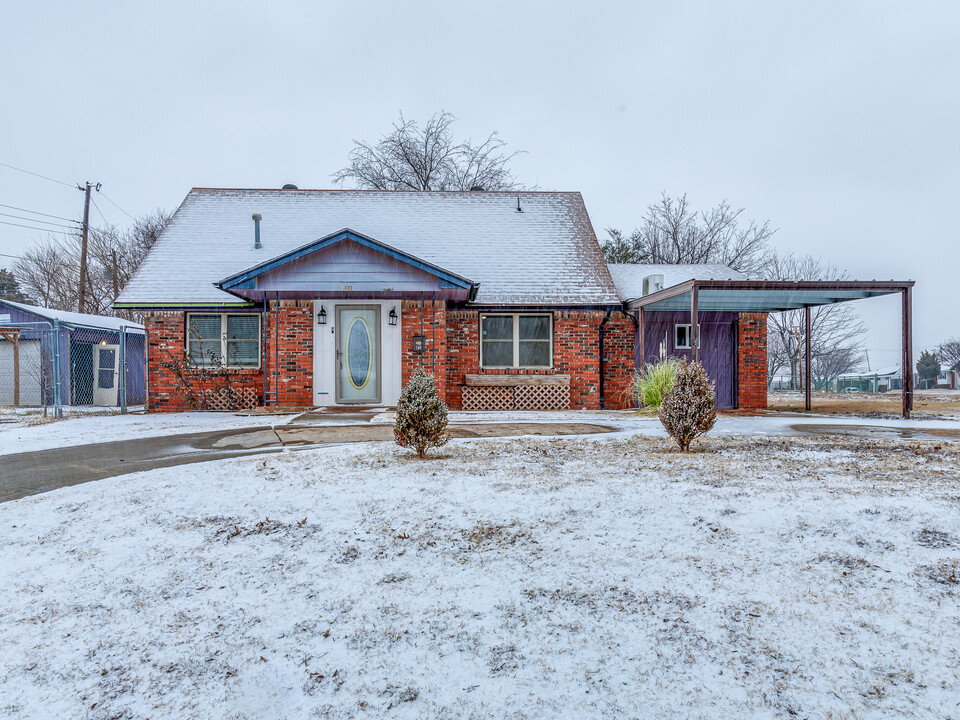 1401 N Nail Pkwy in Moore, OK - Building Photo