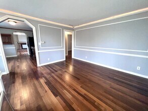 30105 Alger St in Madison Heights, MI - Building Photo - Building Photo