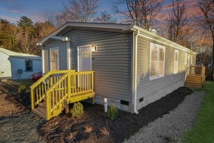 425 Cobb St in Gordonsville, VA - Building Photo