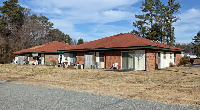 600 N Oneil St in Clayton, NC - Building Photo - Building Photo