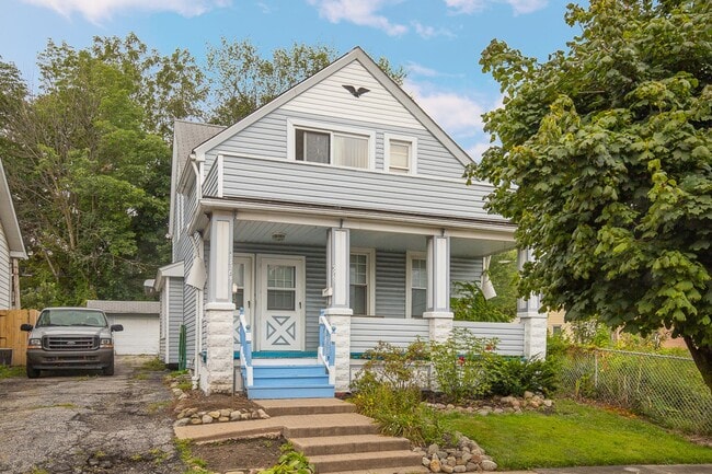 property at 3262 W 122nd St