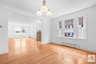 DARTMOUTH STREET in Queens, NY - Building Photo - Building Photo