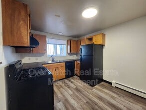 1509 W 45th Ave in Anchorage, AK - Building Photo - Building Photo