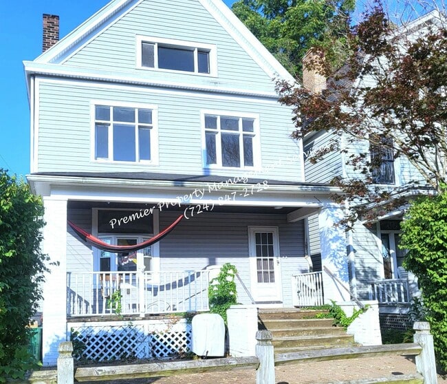 property at 709 Maplewood Ave