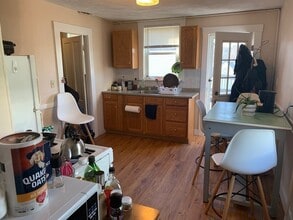 17 Endicott Ave, Unit 6 in Somerville, MA - Building Photo - Building Photo