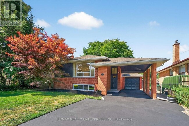 property at 16 Warbeck Pl