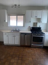 5817 Keystone St in Philadelphia, PA - Building Photo - Building Photo