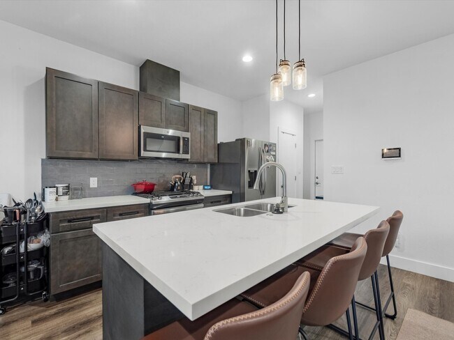 2222 Wavell St in Houston, TX - Building Photo - Building Photo