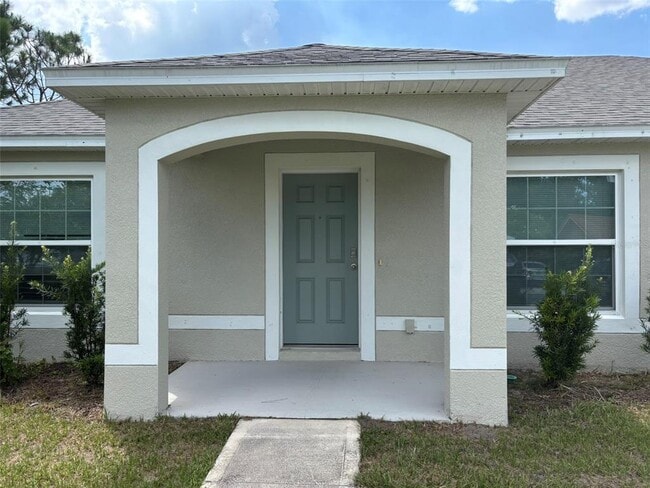15 Lamoyne Ln in Palm Coast, FL - Building Photo - Building Photo