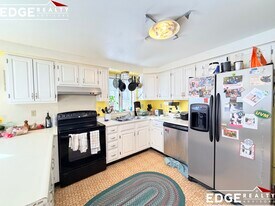 24 Arden St in Boston, MA - Building Photo