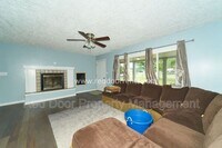 1783 N Avon Ave photo'