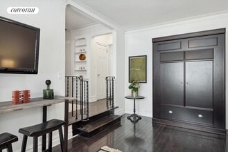 29 W 64th St in New York, NY - Building Photo - Building Photo