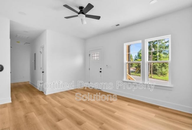 107 Roanoke St in Reidsville, NC - Building Photo - Building Photo