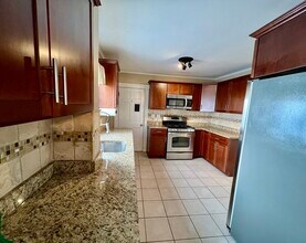 20 Washington St in Waltham, MA - Building Photo - Building Photo