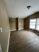 1582 Hill Rd in Canaan, ME - Building Photo - Building Photo