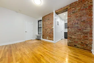 329 E 12th St in New York, NY - Building Photo - Building Photo