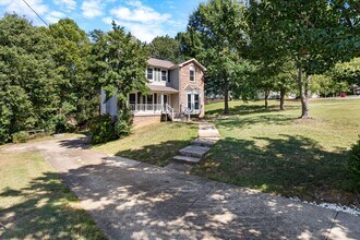 383 Bosca Ct in Clarksville, TN - Building Photo - Building Photo
