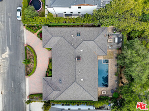 16314 Meadow Ridge Rd W in Los Angeles, CA - Building Photo - Building Photo