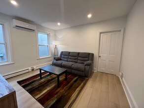 2916 Poplar St, Unit 3 in Philadelphia, PA - Building Photo - Building Photo