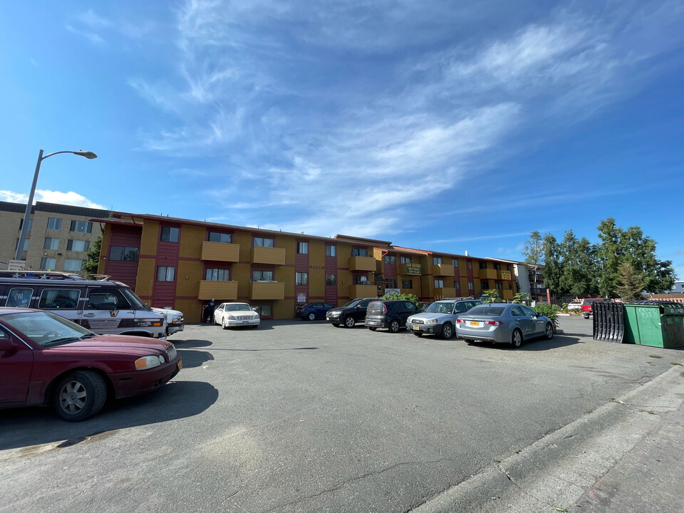 Nicole Apartments in Anchorage, AK - Building Photo