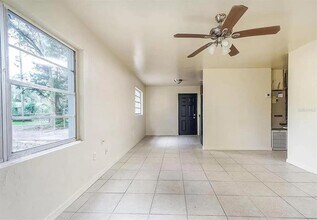 2015 NW 35th Ave in Gainesville, FL - Building Photo - Building Photo