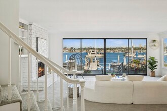 1214 E Balboa Blvd in Newport Beach, CA - Building Photo - Building Photo