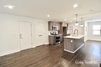 4319 Roanoke Pkwy in Kansas City, MO - Building Photo - Building Photo