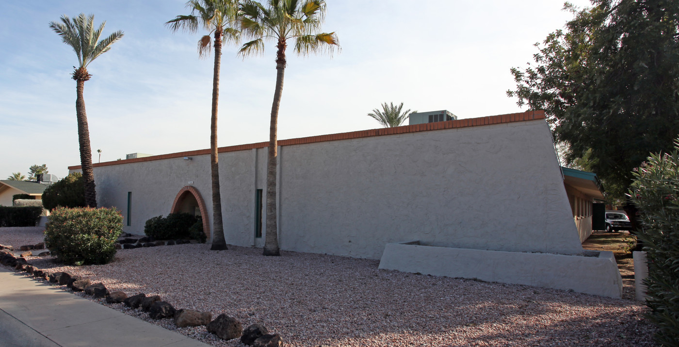 7249 E Belleview St in Scottsdale, AZ - Foto de edificio