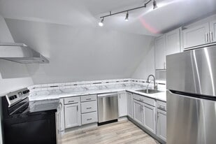 142 Almag in Moncton, NB - Building Photo