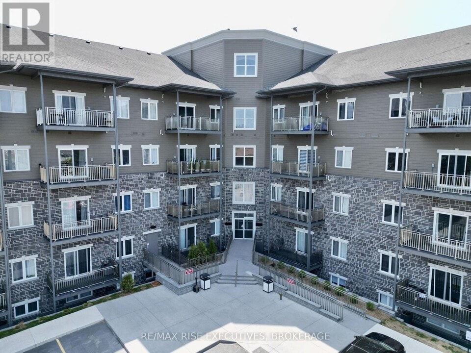847 Development Dr in Kingston, ON - Building Photo